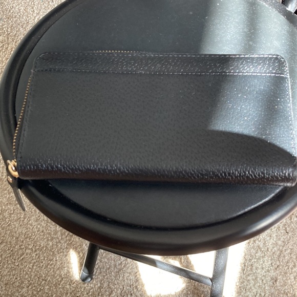 Kate Spade large wallet. Barely used - Picture 2 of 3